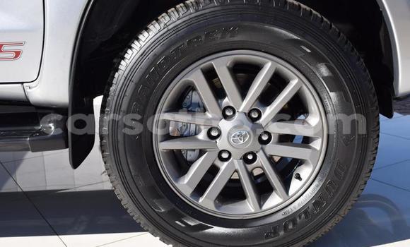 Buy Used Toyota Hilux Red Car in Maputsoe in Leribe Buy Used Toyota Hilux Red Car in Maputsoe in Leribe