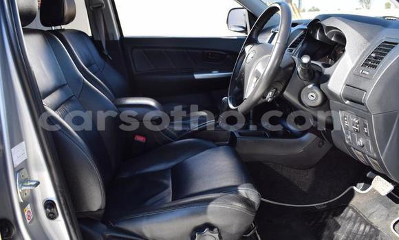 Buy Used Toyota Hilux Red Car in Maputsoe in Leribe Buy Used Toyota Hilux Red Car in Maputsoe in Leribe