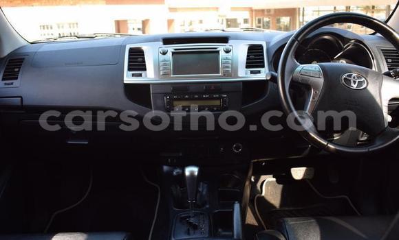 Buy Used Toyota Hilux Red Car in Maputsoe in Leribe Buy Used Toyota Hilux Red Car in Maputsoe in Leribe