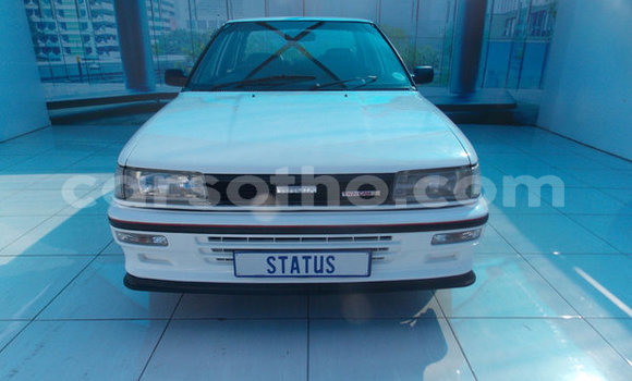 Acheter Occasion Voiture Toyota Corolla Vert à Maputsoe, Leribe Acheter Occasion Voiture Toyota Corolla Vert à Maputsoe, Leribe