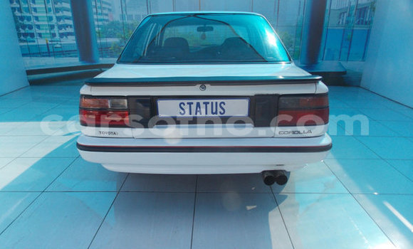 Acheter Occasion Voiture Toyota Corolla Vert à Maputsoe, Leribe Acheter Occasion Voiture Toyota Corolla Vert à Maputsoe, Leribe