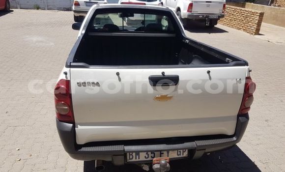 Sayi Na hannu Chevrolet Corsa White Mota in Roma a Maseru Sayi Na hannu Chevrolet Corsa White Mota in Roma a Maseru