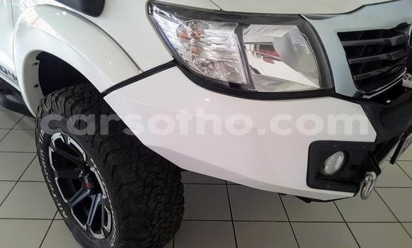 Sayi Na hannu Toyota Hilux White Mota in Maseru a Maseru Sayi Na hannu Toyota Hilux White Mota in Maseru a Maseru