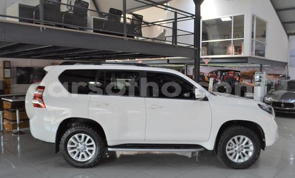 اشتري مستعمل Toyota Land Cruiser White سيارة في Teyateyaneng في Berea اشتري مستعمل Toyota Land Cruiser White سيارة في Teyateyaneng في Berea