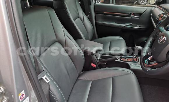 اشتري مستعمل Toyota Hilux Silver سيارة في Roma في Maseru اشتري مستعمل Toyota Hilux Silver سيارة في Roma في Maseru