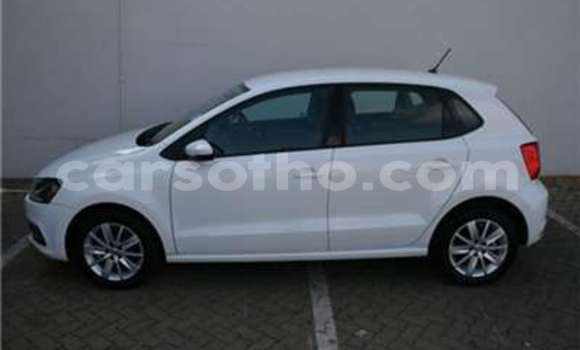 Acheter Occasion Voiture Volkswagen Polo Blanc à Butha Buthe, Butha-Buthe Acheter Occasion Voiture Volkswagen Polo Blanc à Butha Buthe, Butha-Buthe