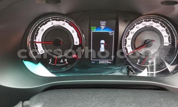 اشتري مستعمل Toyota Hilux Silver سيارة في Roma في Maseru اشتري مستعمل Toyota Hilux Silver سيارة في Roma في Maseru