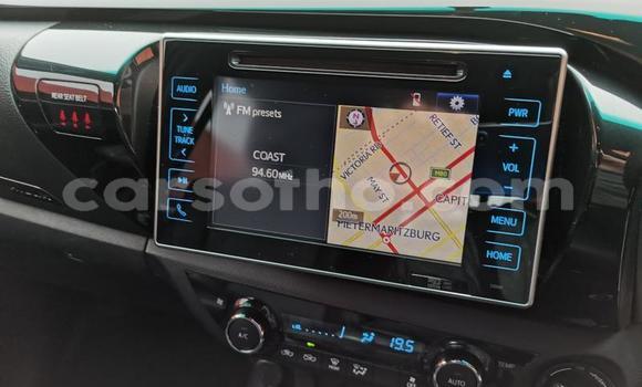اشتري مستعمل Toyota Hilux Silver سيارة في Roma في Maseru اشتري مستعمل Toyota Hilux Silver سيارة في Roma في Maseru