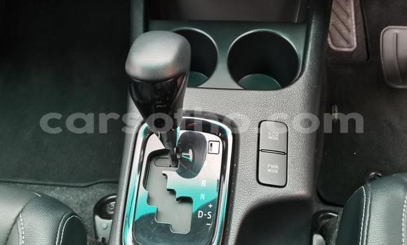 اشتري مستعمل Toyota Hilux Silver سيارة في Roma في Maseru اشتري مستعمل Toyota Hilux Silver سيارة في Roma في Maseru