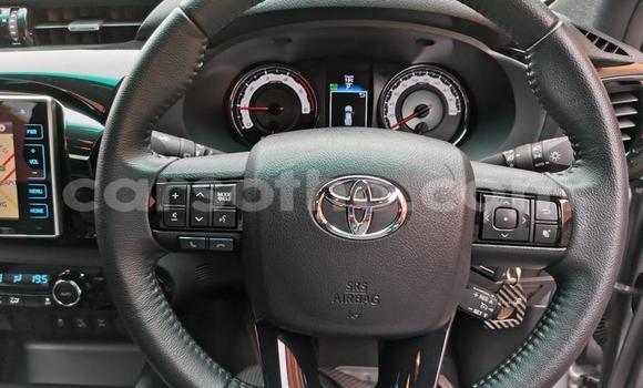 اشتري مستعمل Toyota Hilux Silver سيارة في Roma في Maseru اشتري مستعمل Toyota Hilux Silver سيارة في Roma في Maseru