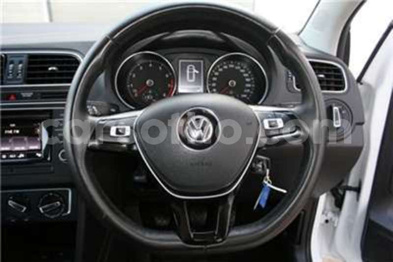 Big with watermark vw polo 1 2tsi comfortline 2018 id 61081520 type main
