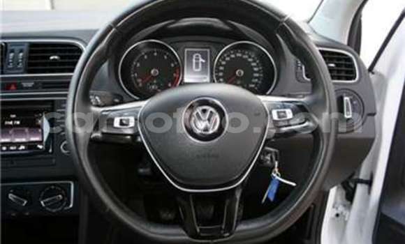 Acheter Occasion Voiture Volkswagen Polo Blanc à Butha Buthe, Butha-Buthe Acheter Occasion Voiture Volkswagen Polo Blanc à Butha Buthe, Butha-Buthe