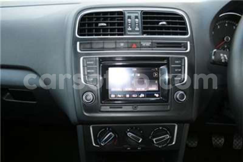 Big with watermark vw polo 1 2tsi comfortline 2018 id 61081519 type main