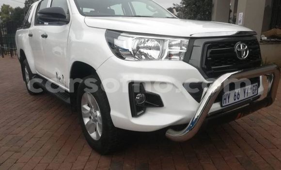 Buy Used Toyota Hilux White Car in Maseru in Maseru Buy Used Toyota Hilux White Car in Maseru in Maseru