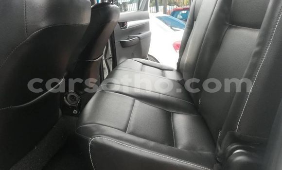 Buy Used Toyota Hilux White Car in Maseru in Maseru Buy Used Toyota Hilux White Car in Maseru in Maseru