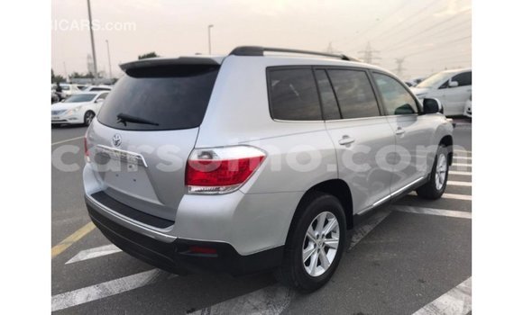Buy Import Toyota Highlander Other Car in Import - Dubai in Maseru Buy Import Toyota Highlander Other Car in Import - Dubai in Maseru