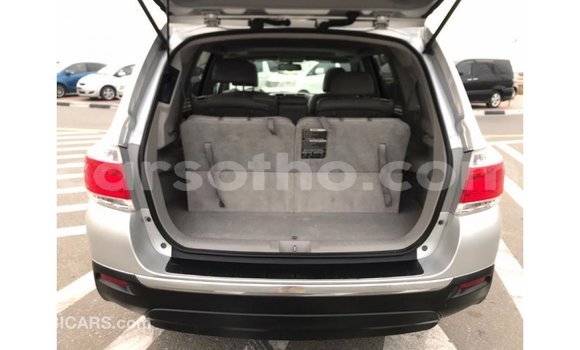 Buy Import Toyota Highlander Other Car in Import - Dubai in Maseru Buy Import Toyota Highlander Other Car in Import - Dubai in Maseru