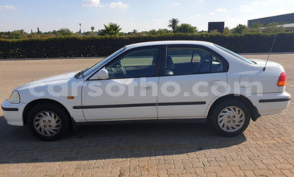 Buy Used Honda Ballade White Car in Mafeteng in Mafeteng Buy Used Honda Ballade White Car in Mafeteng in Mafeteng