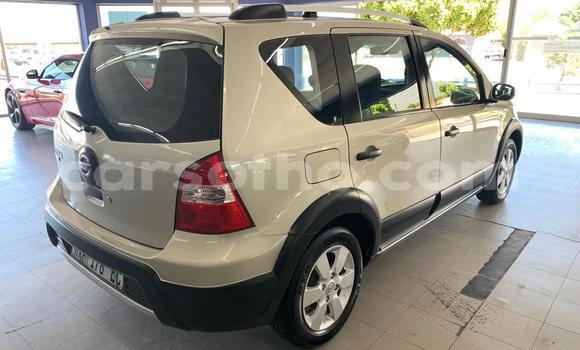 Buy Used Nissan Livina Silver Car in Maputsoe in Leribe Buy Used Nissan Livina Silver Car in Maputsoe in Leribe