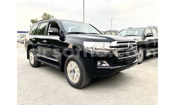 Buy Import Toyota Land Cruiser Black Car in Import - Dubai in Maseru Buy Import Toyota Land Cruiser Black Car in Import - Dubai in Maseru