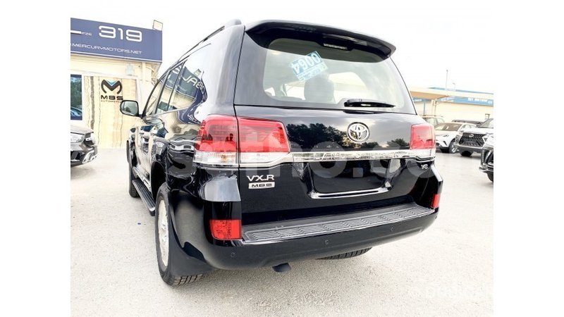 Big with watermark toyota land cruiser maseru import dubai 15190