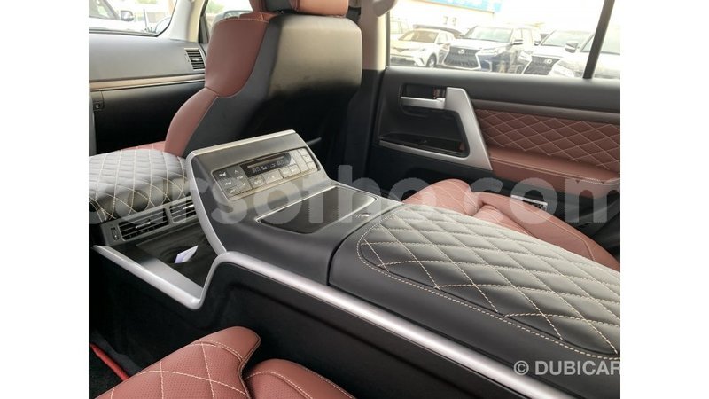 Big with watermark toyota land cruiser maseru import dubai 15190