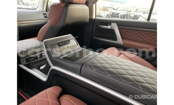 Buy Import Toyota Land Cruiser Black Car in Import - Dubai in Maseru Buy Import Toyota Land Cruiser Black Car in Import - Dubai in Maseru