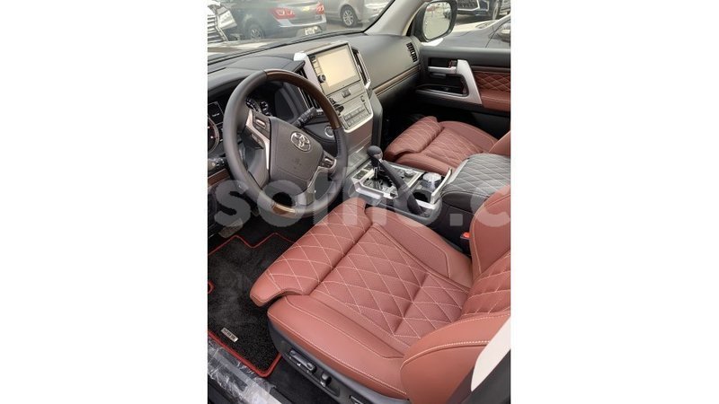 Big with watermark toyota land cruiser maseru import dubai 15190