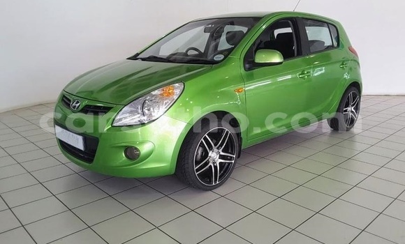 Sayi Na hannu Hyundai i20 Beige Mota in Maseru a Maseru Sayi Na hannu Hyundai i20 Beige Mota in Maseru a Maseru