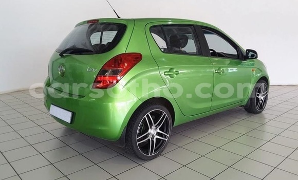 Sayi Na hannu Hyundai i20 Beige Mota in Maseru a Maseru Sayi Na hannu Hyundai i20 Beige Mota in Maseru a Maseru