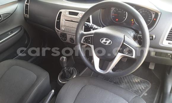 Sayi Na hannu Hyundai i20 Beige Mota in Maseru a Maseru Sayi Na hannu Hyundai i20 Beige Mota in Maseru a Maseru