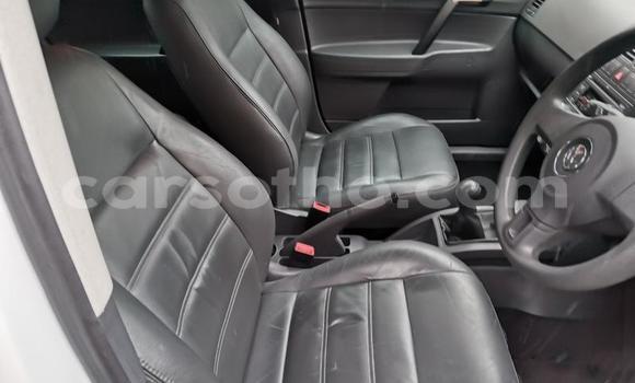 Sayi Na hannu Volkswagen Polo White Mota in Roma a Maseru Sayi Na hannu Volkswagen Polo White Mota in Roma a Maseru