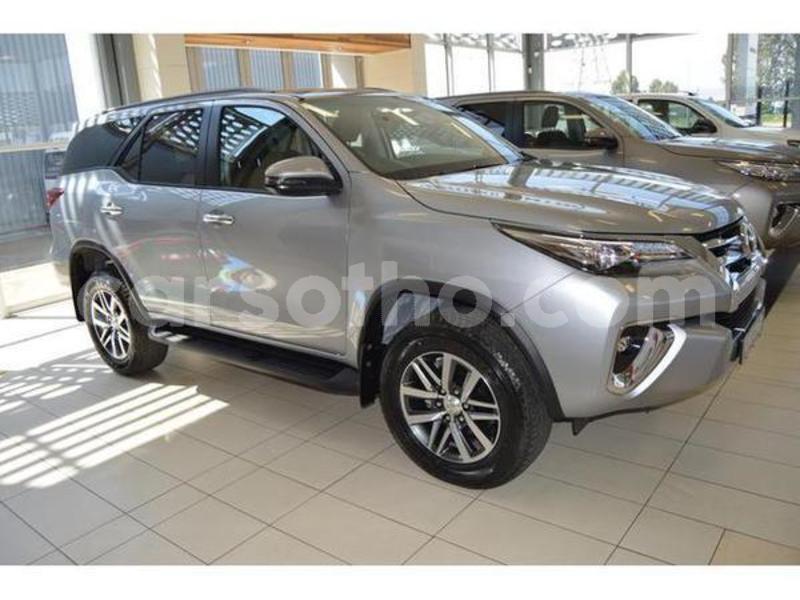 Big with watermark 2017 toyota fortuner 1
