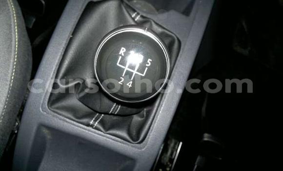 Sayi Na hannu Volkswagen Polo Black Mota in Teyateyaneng a Berea Sayi Na hannu Volkswagen Polo Black Mota in Teyateyaneng a Berea