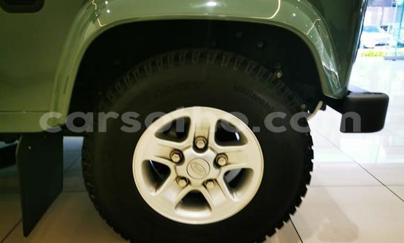 Sayi Na hannu Land Rover Defender Green Mota in Hlotse a Leribe Sayi Na hannu Land Rover Defender Green Mota in Hlotse a Leribe