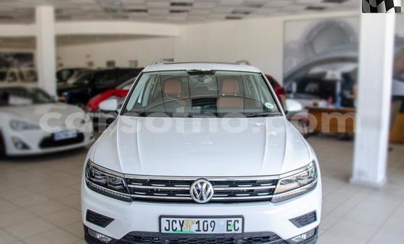 Sayi Na hannu Volkswagen Tiguan White Mota in Maputsoe a Leribe Sayi Na hannu Volkswagen Tiguan White Mota in Maputsoe a Leribe
