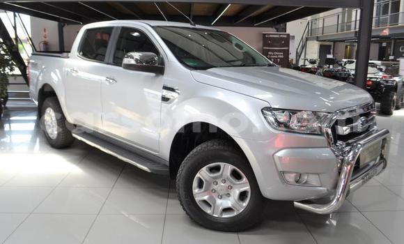 Sayi Na hannu Ford Ranger Silver Mota in Roma a Maseru Sayi Na hannu Ford Ranger Silver Mota in Roma a Maseru