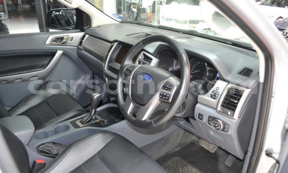 Sayi Na hannu Ford Ranger Silver Mota in Roma a Maseru Sayi Na hannu Ford Ranger Silver Mota in Roma a Maseru