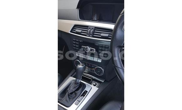 Sayi Na hannu Mercedes-Benz C–Class White Mota in Maseru a Maseru Sayi Na hannu Mercedes-Benz C–Class White Mota in Maseru a Maseru