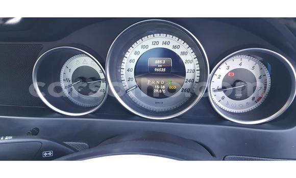 Sayi Na hannu Mercedes-Benz C–Class White Mota in Maseru a Maseru Sayi Na hannu Mercedes-Benz C–Class White Mota in Maseru a Maseru