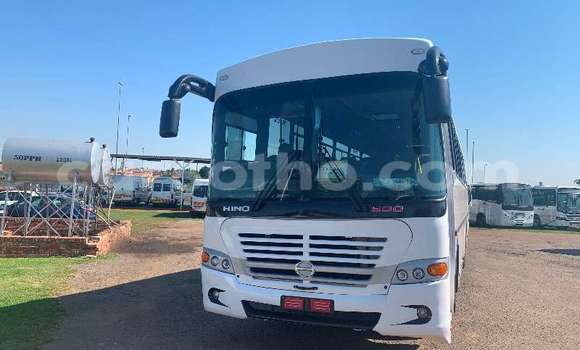 Buy Used Hino 300 Series White Truck in Maseru in Maseru Buy Used Hino 300 Series White Truck in Maseru in Maseru