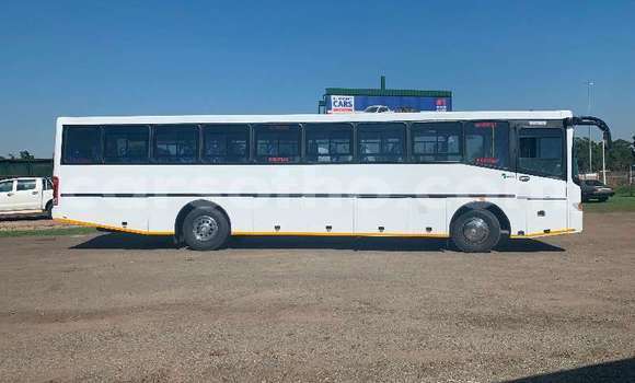 Buy Used Hino 300 Series White Truck in Maseru in Maseru Buy Used Hino 300 Series White Truck in Maseru in Maseru