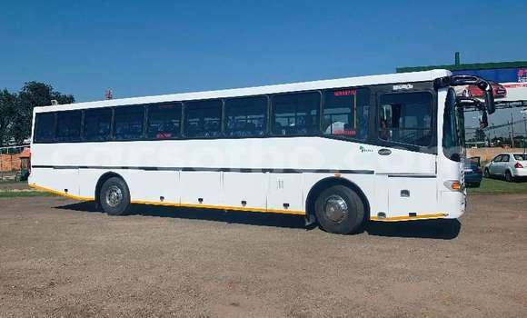 Buy Used Hino 300 Series White Truck in Maseru in Maseru Buy Used Hino 300 Series White Truck in Maseru in Maseru