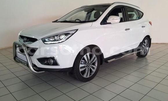 Acheter Occasion Voiture Hyundai ix35 Blanc à Maseru, Maseru Acheter Occasion Voiture Hyundai ix35 Blanc à Maseru, Maseru
