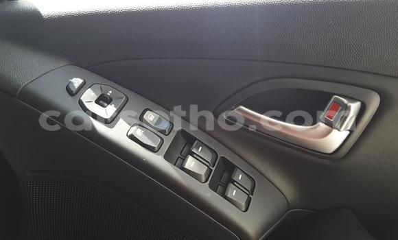 Acheter Occasion Voiture Hyundai ix35 Blanc à Maseru, Maseru Acheter Occasion Voiture Hyundai ix35 Blanc à Maseru, Maseru