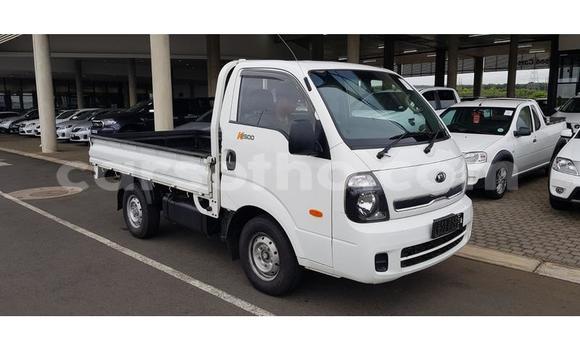Acheter Occasion Voiture Kia K3 Blanc à Maseru, Maseru Acheter Occasion Voiture Kia K3 Blanc à Maseru, Maseru
