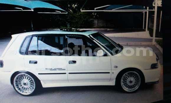 اشتري مستعمل Toyota Vitz White سيارة في Mafeteng في Mafeteng اشتري مستعمل Toyota Vitz White سيارة في Mafeteng في Mafeteng