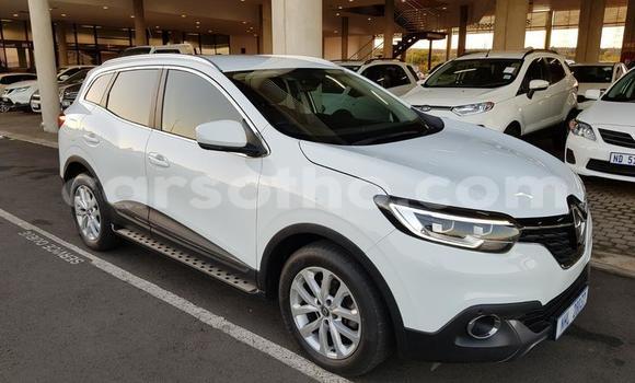 Sayi Na hannu Renault Kadjar White Mota in Maseru a Maseru Sayi Na hannu Renault Kadjar White Mota in Maseru a Maseru