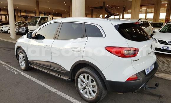 Sayi Na hannu Renault Kadjar White Mota in Maseru a Maseru Sayi Na hannu Renault Kadjar White Mota in Maseru a Maseru