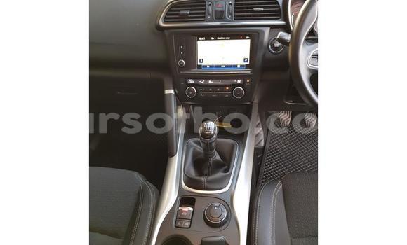 Sayi Na hannu Renault Kadjar White Mota in Maseru a Maseru Sayi Na hannu Renault Kadjar White Mota in Maseru a Maseru